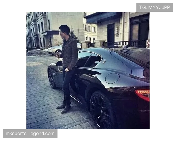 杨千霖今天又发豪车照了？这生活咋跟我们差十条街啊！